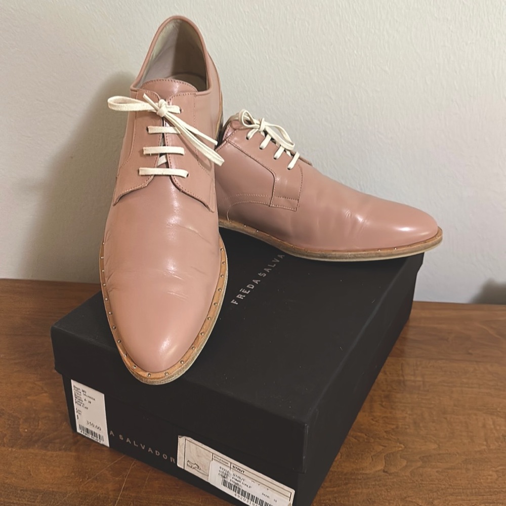Freda Salvador Strut Oxfords Pink Calf sz 10/40